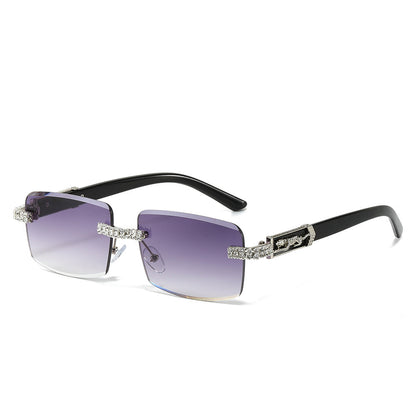Fashionable Square Sunglasses with Diamond Cut Edges and UV400 Protection