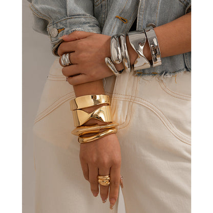 Metallic Drop Huggable Bracelet Trendy Fashion Spring Bracelet