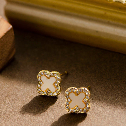 Charming Clover Stud Earrings Elegant Floral Design Silver Needle Earrings