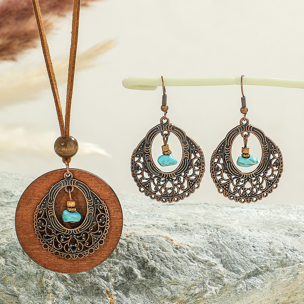 Vintage Floral Alloy Wood Pendant Necklace Set