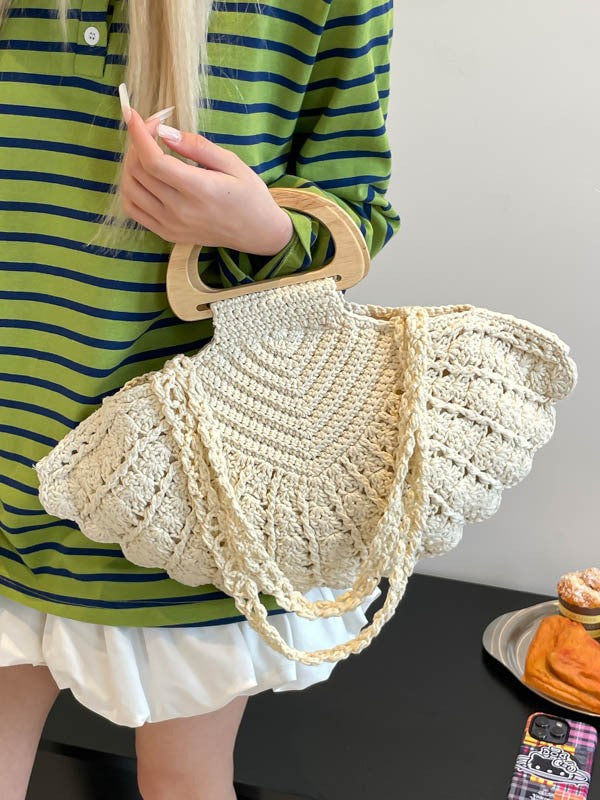 Trendy Handwoven Shell Bag with Crochet Detailing