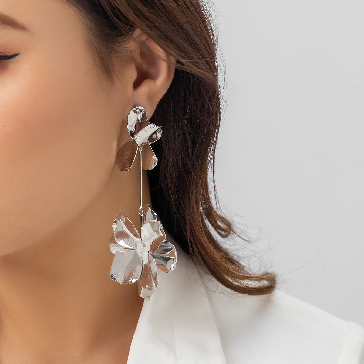 Fashionable Metal Floral Tassel Chain Earrings