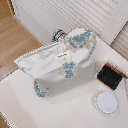 Chic Floral Jacquard Makeup Bag