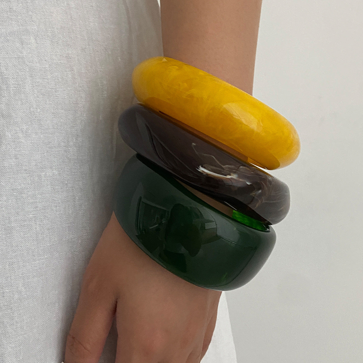 Vintage Resin Ombre Wide Cuff Bracelet Unique Geometric Hand Jewelry