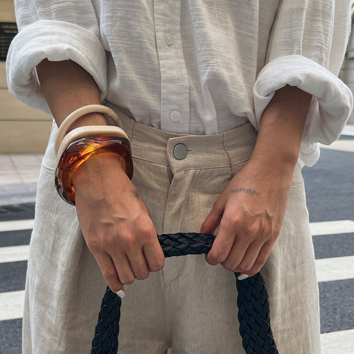 Retro Gradient Half-Transparent Resin Bracelet Minimalist Design