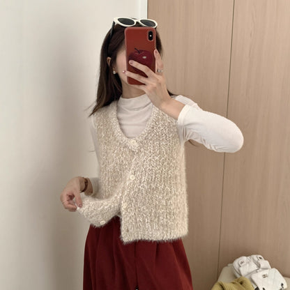 Trendy Solid Color Knitted Vest with Round Neck for Casual Layering