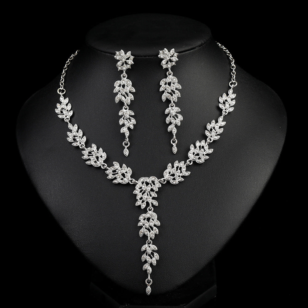 Elegant Bridal Necklace Set with High-Quality Crystal and Diamonds