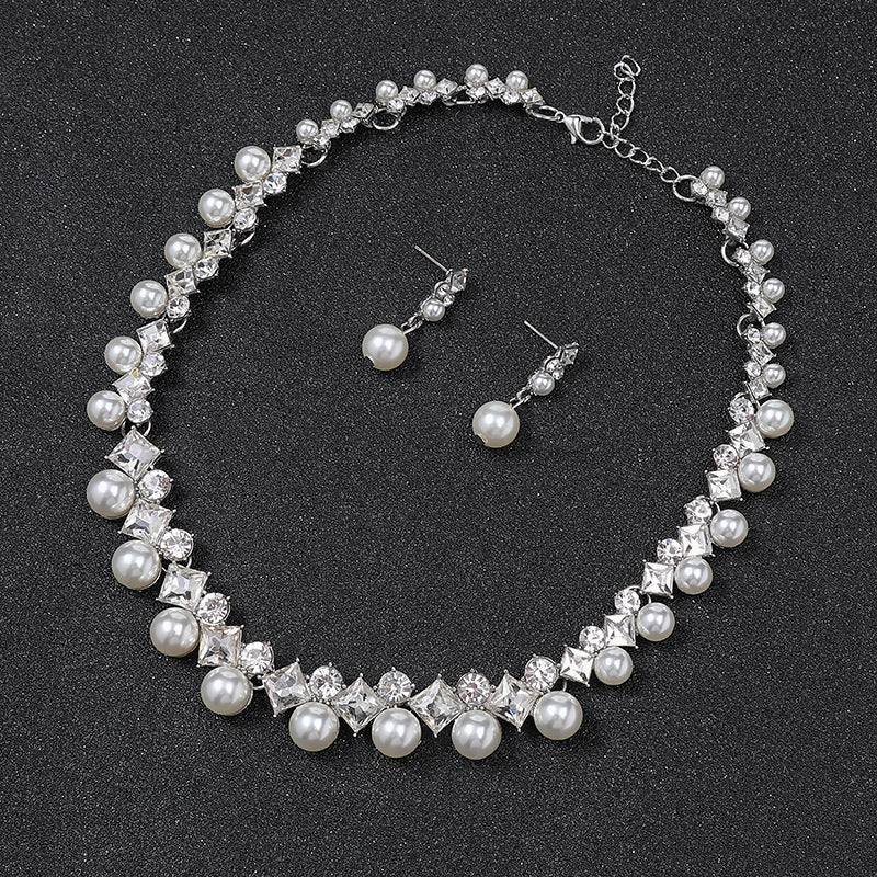 Trendy Pearl Gemstone Necklace Set for Women