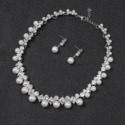 Trendy Pearl Gemstone Necklace Set for Women