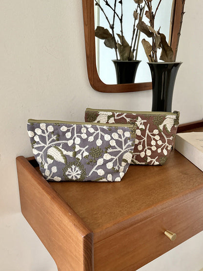 Portable Embroidered Makeup Bag Large Capacity Cosmetic Organizer