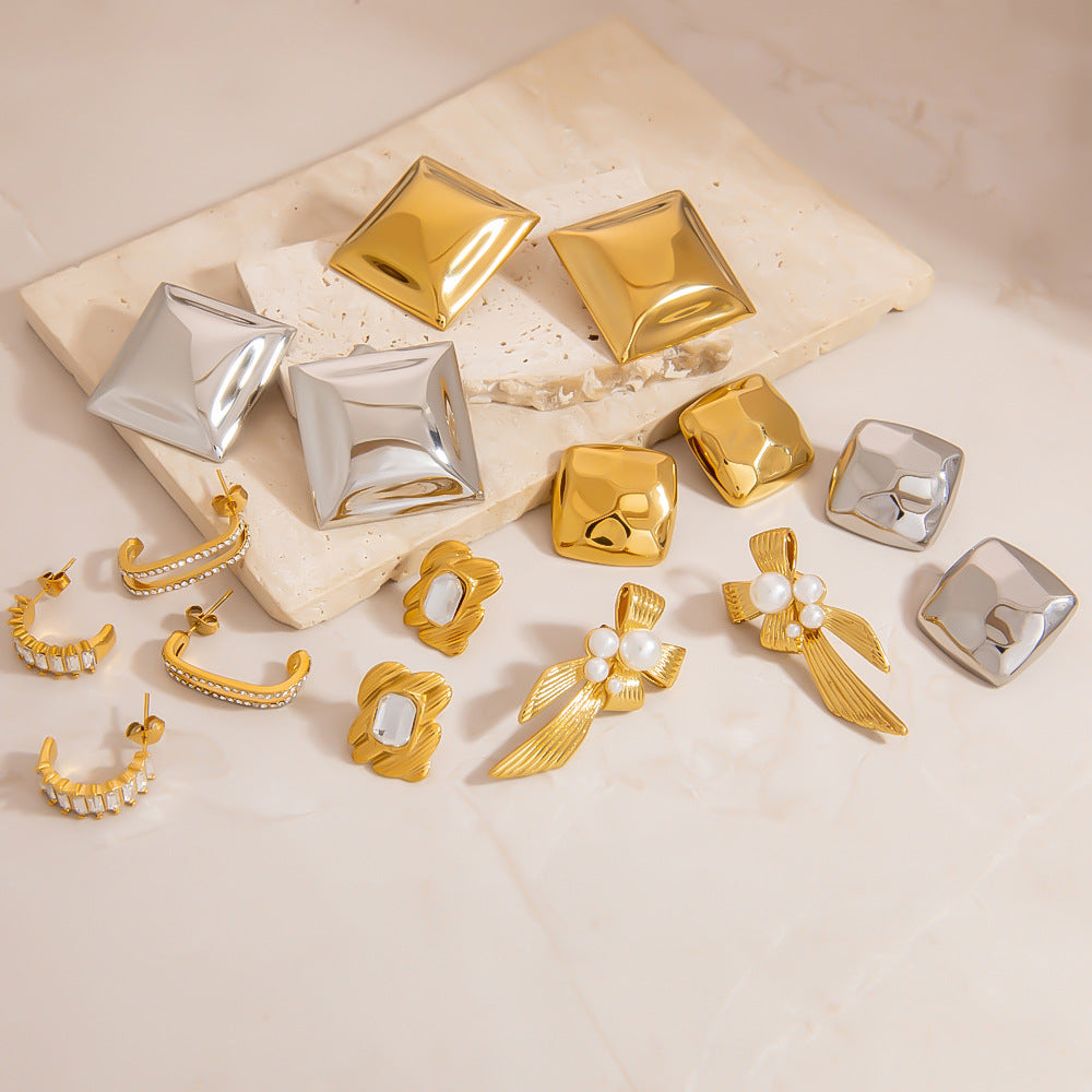 Fashionable Butterfly Bow Stainless Steel Earrings with 18K Gold Plating