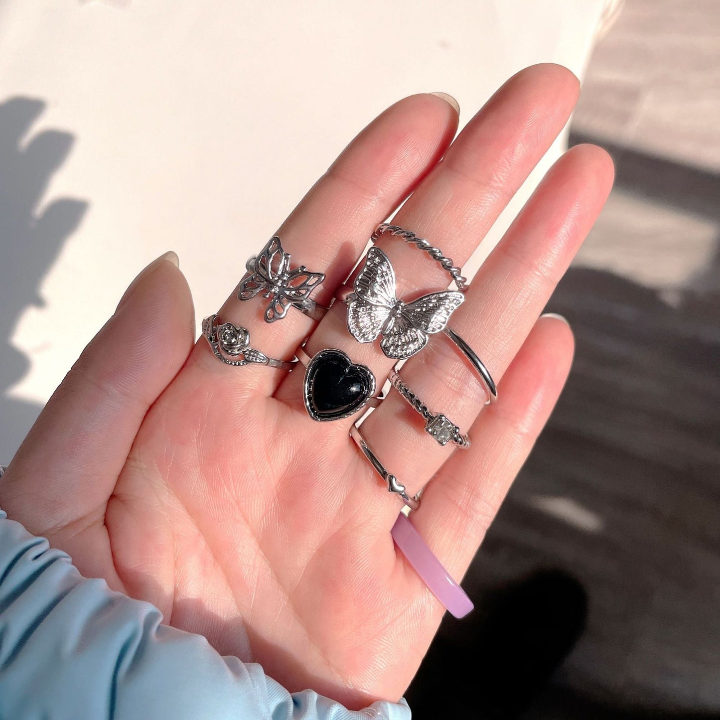 9-Piece Set Of Vintage Crying Face Rings, Playing Card Rings, Hollowed Out Love Rings, Daisy Rings, Alloy Chain Rings