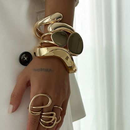 Fashionable Alloy Smooth Hugging Bracelets Set