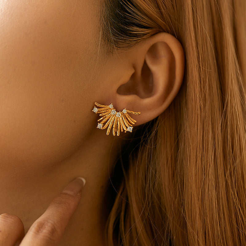Irregualr Line Zircon Delicate Stud Earrings