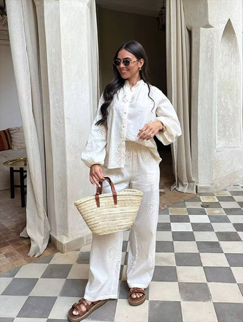 Elegant White Lace Two-Piece Set Sleeveless Blouse And A-Line Skirt