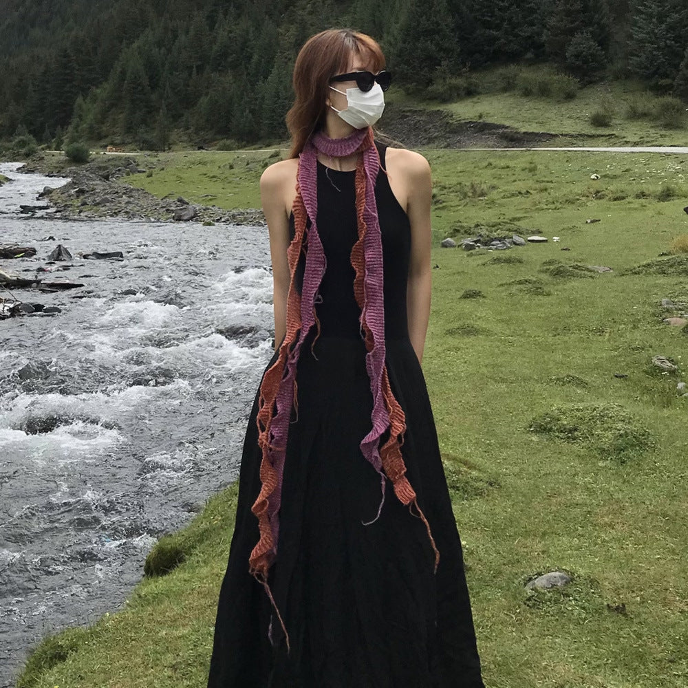 Spiral Knit Handmade Scarf with Ruffled Edge Dual-Color Design