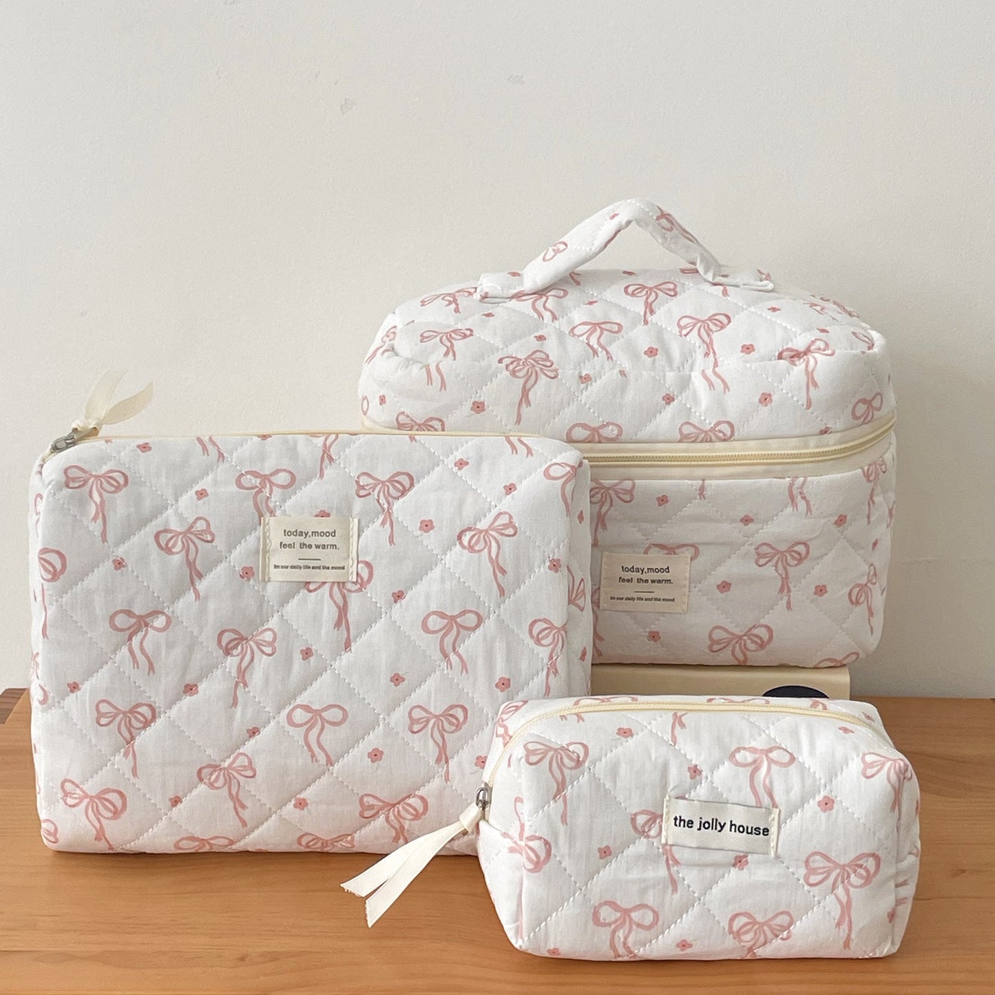 Bow Flower Large Capacity Makeup Bag Vintage Quilted Toiletry Pouch