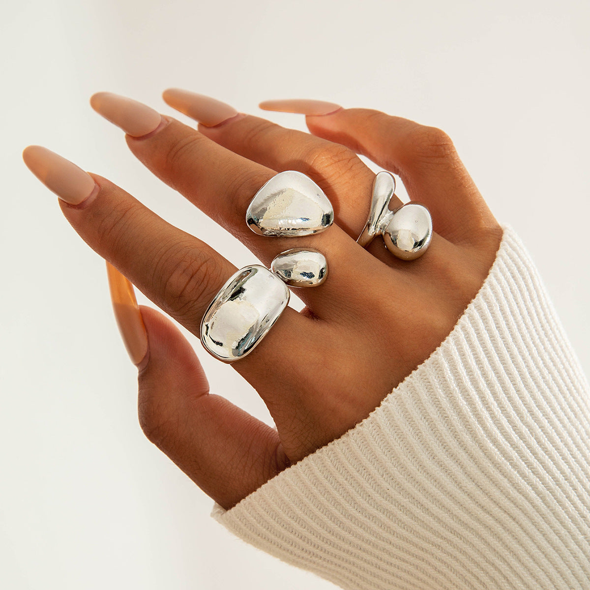 Geometric Statement Lip Alloy Pearl Ring Set