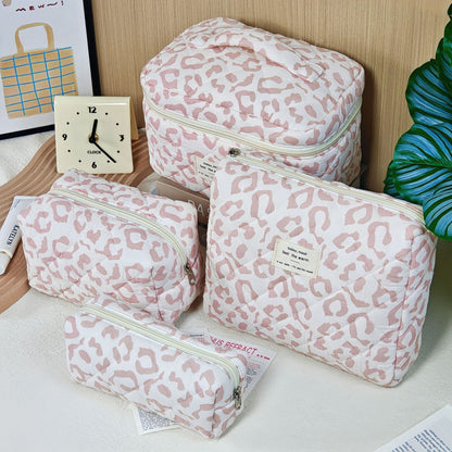 Large Capacity Leopard Print Quilted Makeup Bag