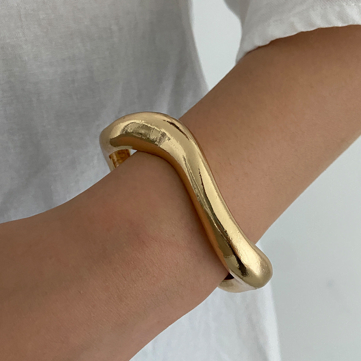 Trendy Amber Color Gradient Open Cuff Bracelet
