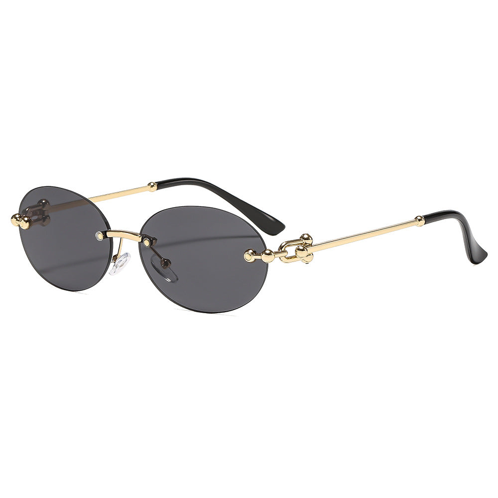 Stylish Oval Frame UV400 Sunglasses for Outdoor Activities
