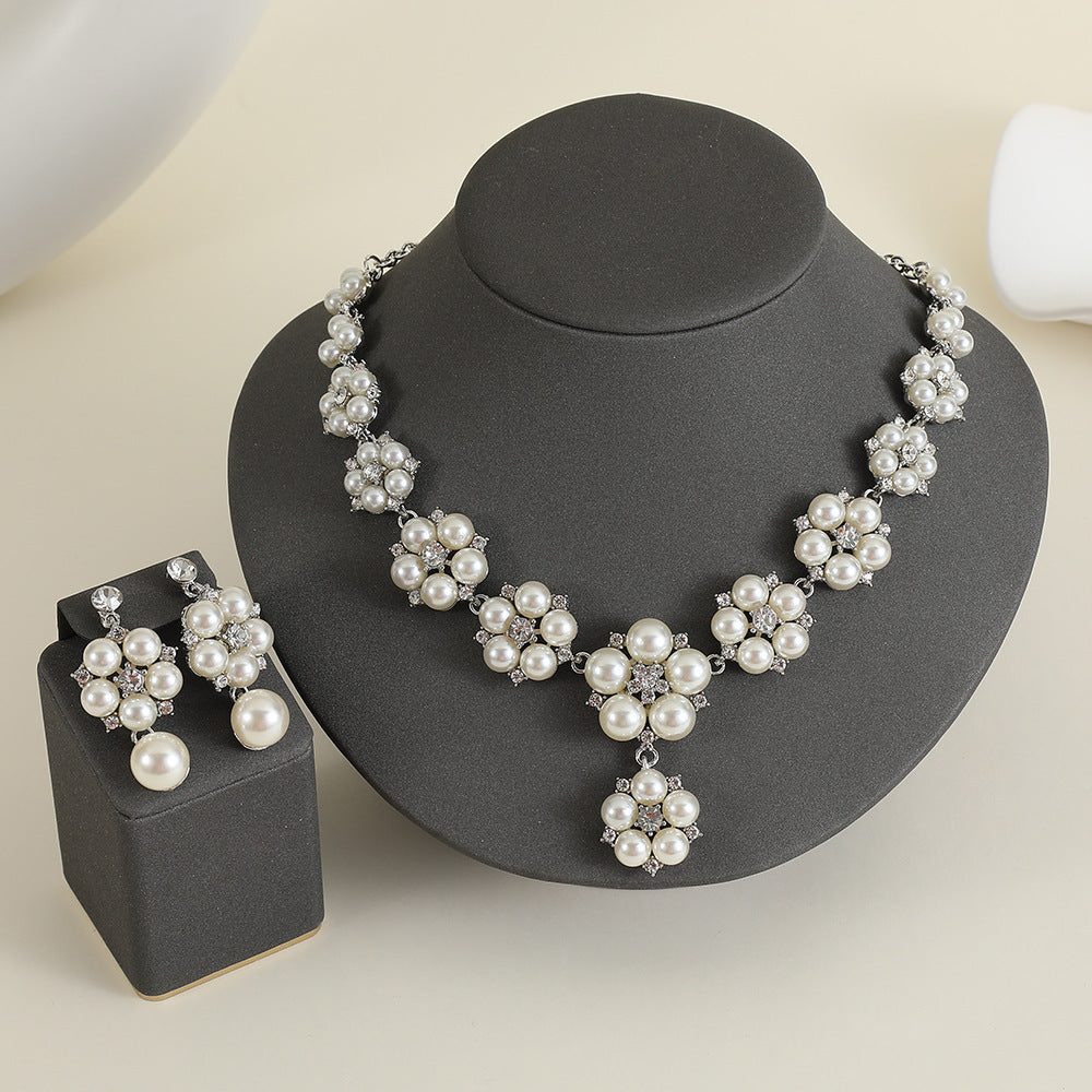 Elegant Pearl Necklace and Earring Set - Vintage Design