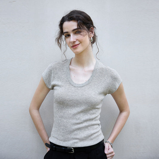 Elegant Long Sleeve T-Shirt with U-Neck Lightweight Knit