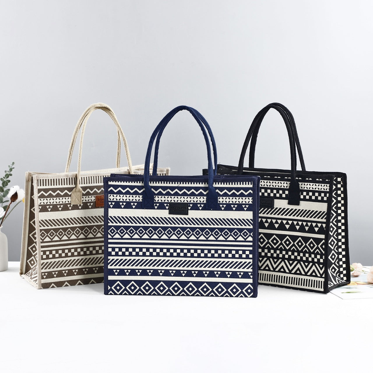 Geometric Canvas Tote Bag Durable Zipper Shoulder Bag