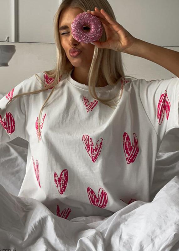 Oversized Cotton Tee With Pink Heart Sketch