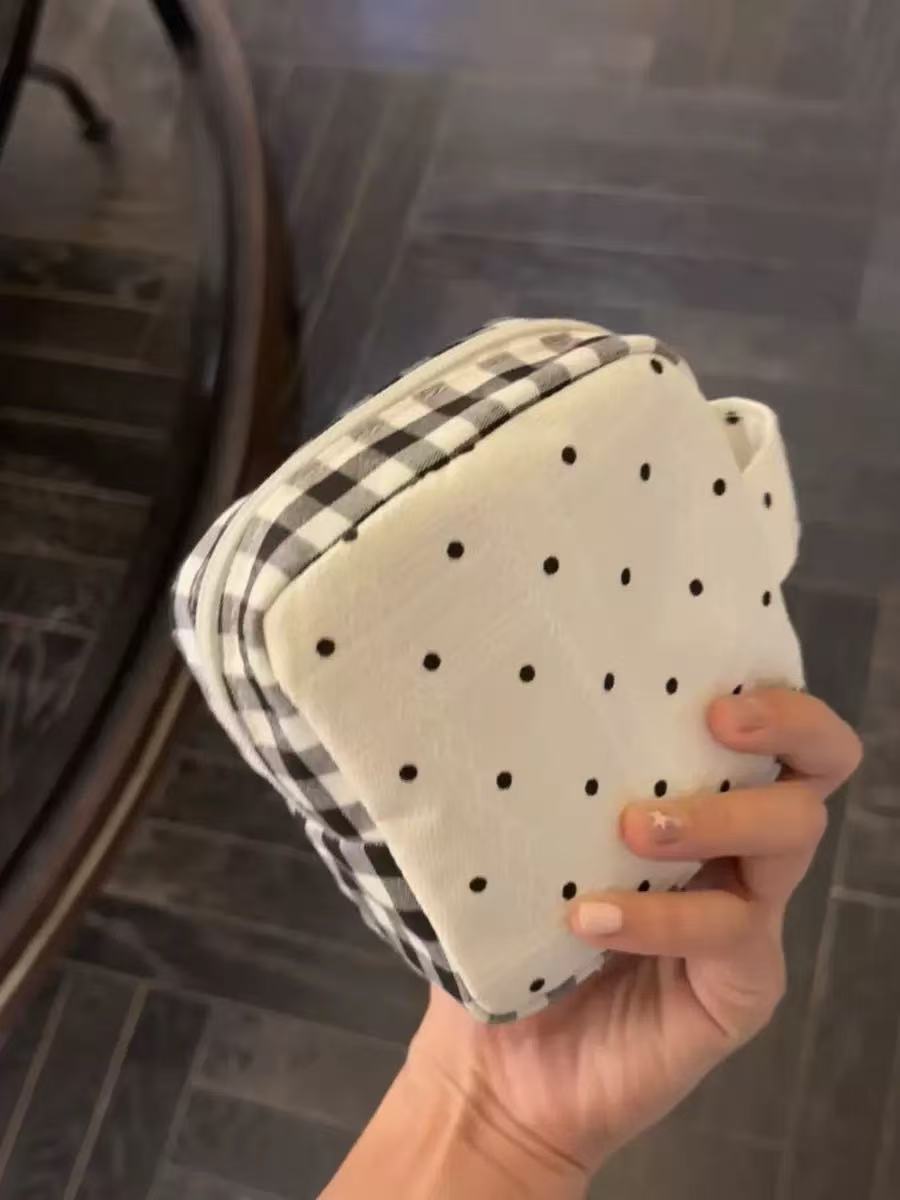 Cute Polka Dot Mini Storage Pouch Portable Makeup Coin Bag