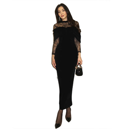 Elegant Lace-Trimmed Bodycon Midi Dress