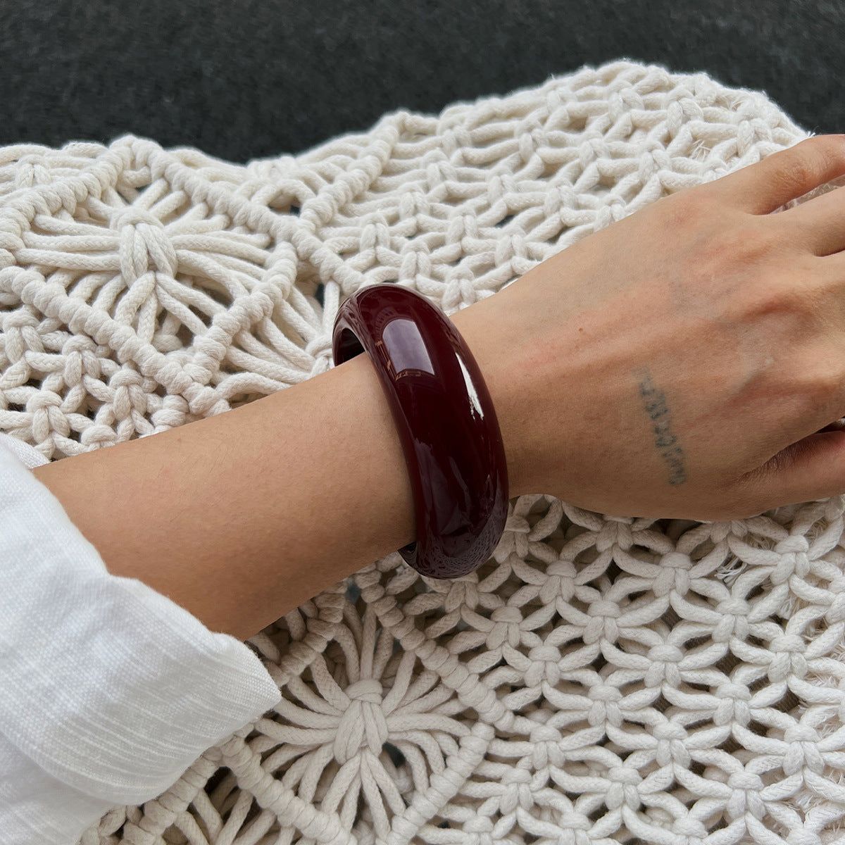 Trendy Red Glossy Open Cuff Bracelet Minimalist Design Spring Handband for Women