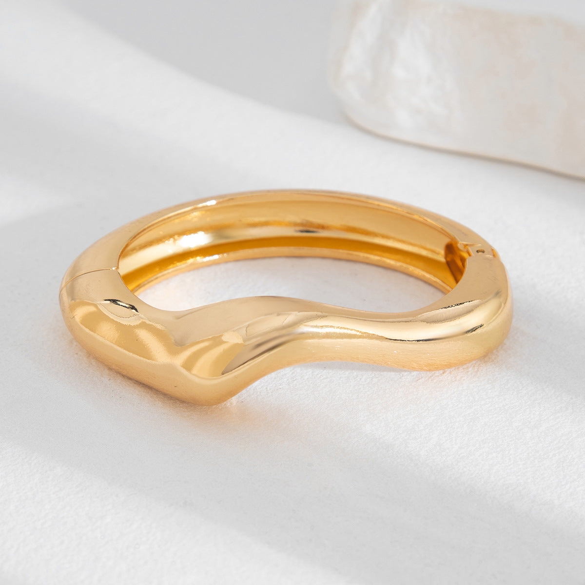 Exaggerated Irregular Curved Polished Alloy Bracelets Set