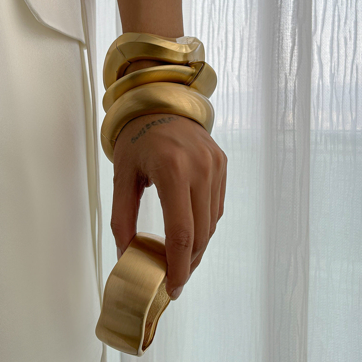 Fashionable Irregular Alloy Bracelet Set Luxurious Wide Band