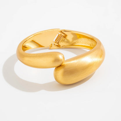 Trendy Punk Style Matte Finish Wide Spring Clip Bracelet