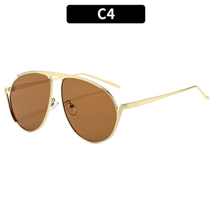 Trendy Oversized Sunglasses UV400 Protection Metal Frame