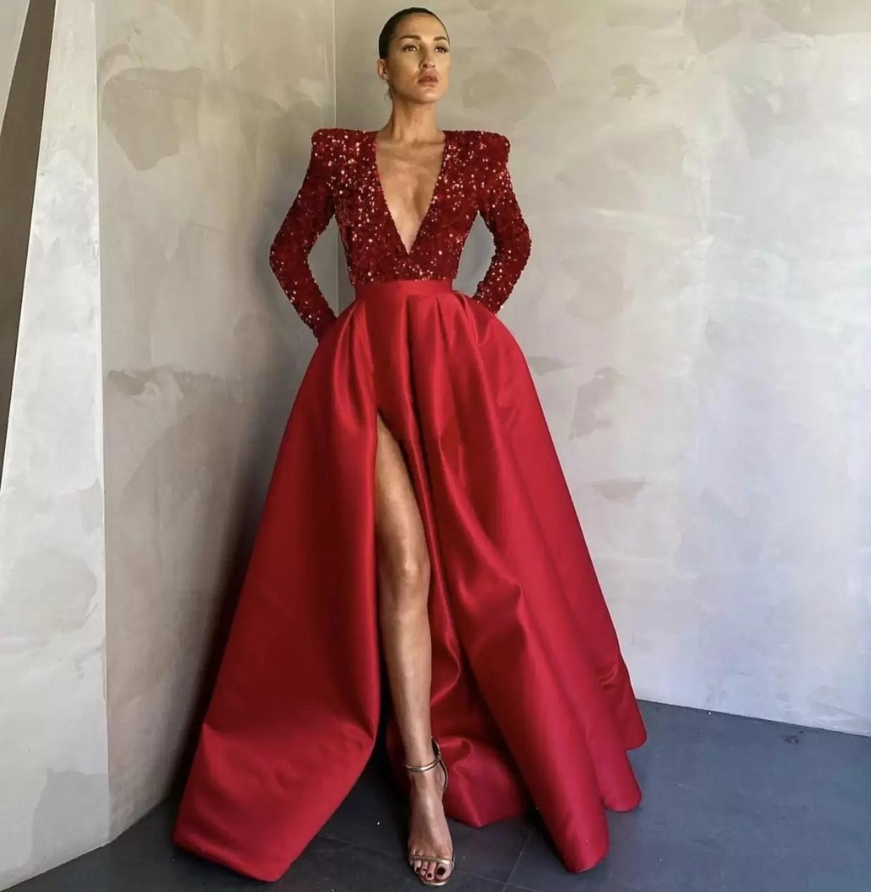 Sequined V-Neck A-Line Maxi Dress with Long Sleeves