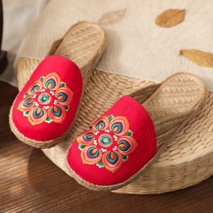 Creative Rural Retro Ethnic Style Embroidered Slippers Women Multicolor Soft And Comfortable Sandals