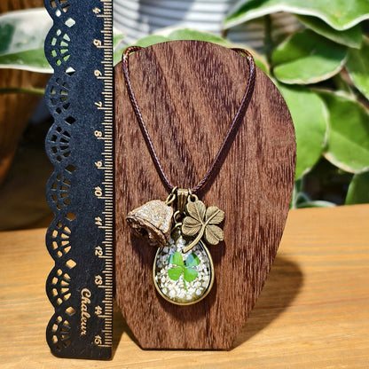 Creative Four-Leaf Clover Necklace Handmade Jewelry for Women
