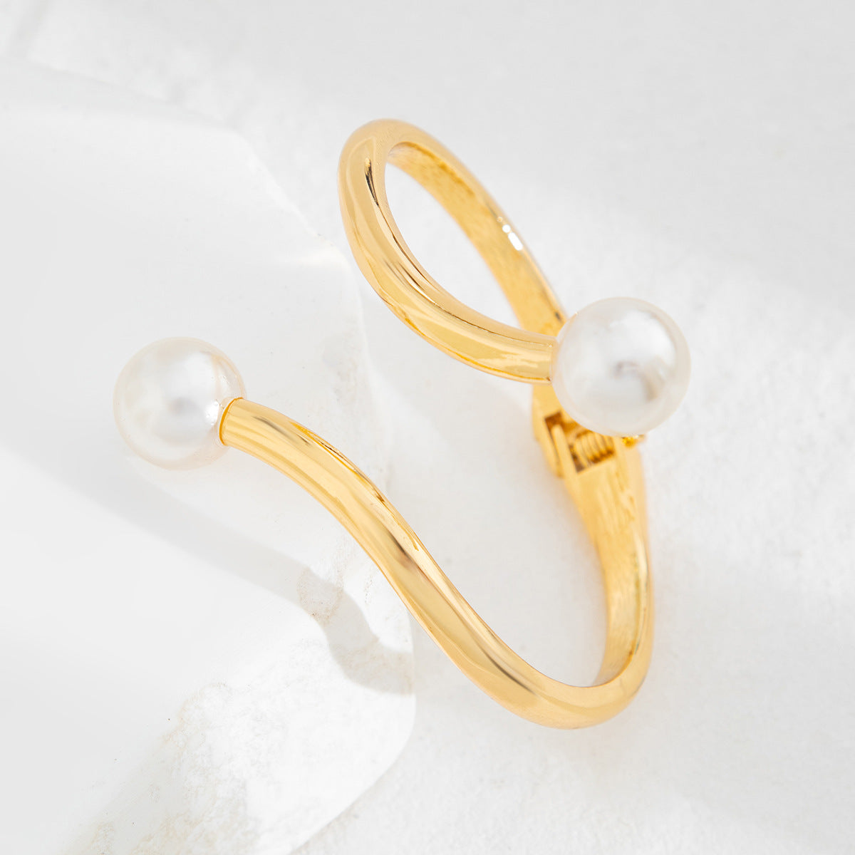 Punk Irregular Line Pearl Bracelet Alloy Set