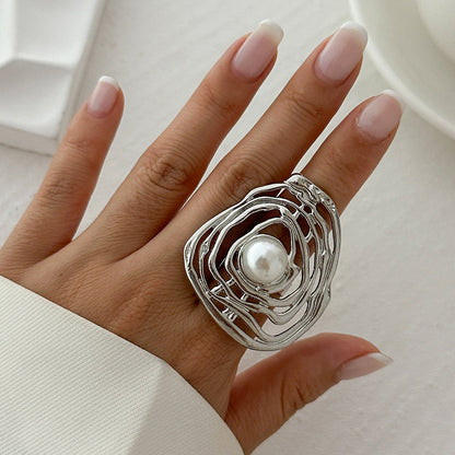Metallic Wrinkled Pearl-Like Statement Ring For Women