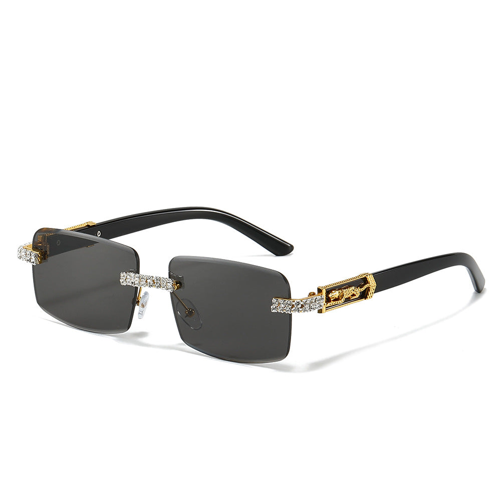 Fashionable Square Sunglasses with Diamond Cut Edges and UV400 Protection