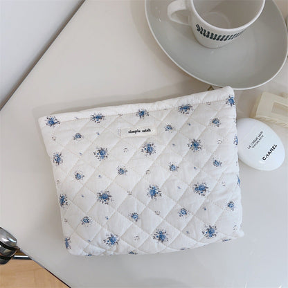 Floral Print Portable Quilted Makeup Bag