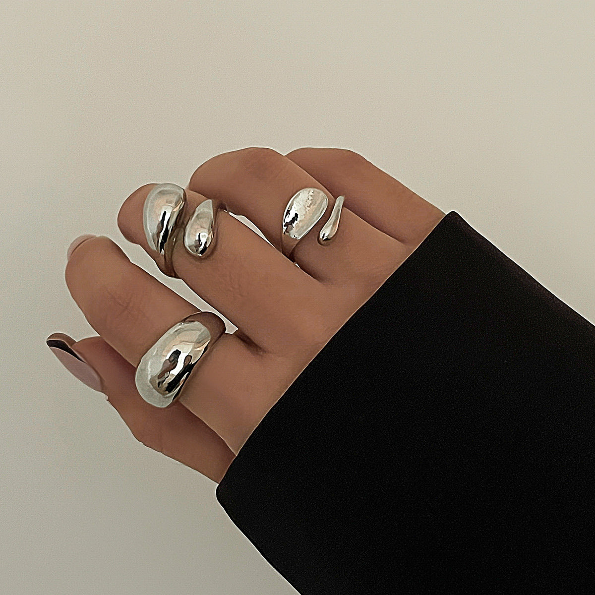 Geometric Open-Cable Ring With Baroque Pearl