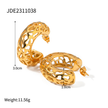 Hollow Out C-Shaped Simple Stud Earrings