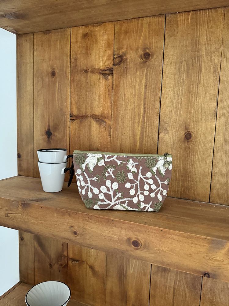 Portable Embroidered Makeup Bag Large Capacity Cosmetic Organizer