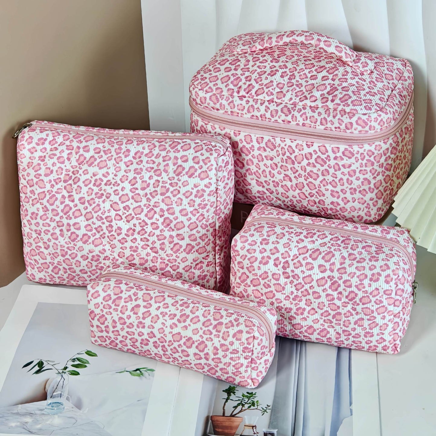 Large Capacity Leopard Print Quilted Makeup Bag