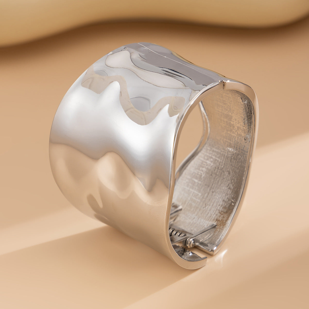 Liquid Metal Pleated Bracelet Trendy Spring Bracelet for Women