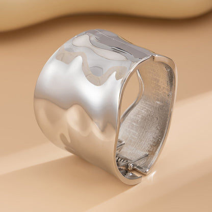 Liquid Metal Pleated Bracelet Trendy Spring Bracelet for Women