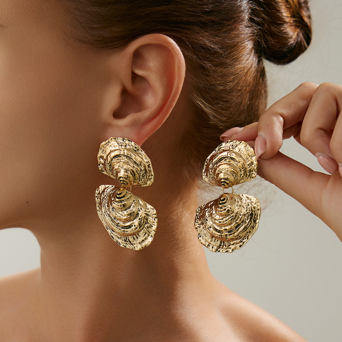 Chic White Petal Leaf Drop Earrings Geometric Resin Jewelry